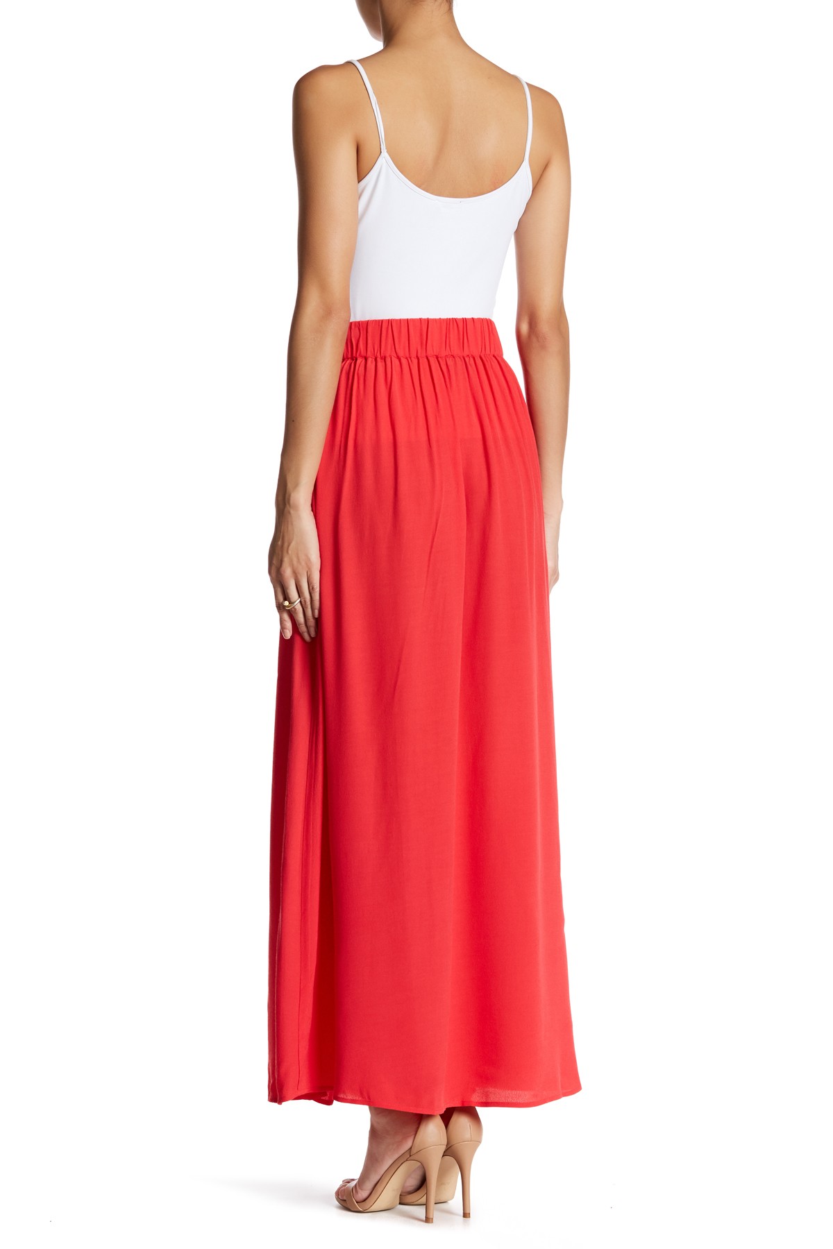 Pollera coral con tajo