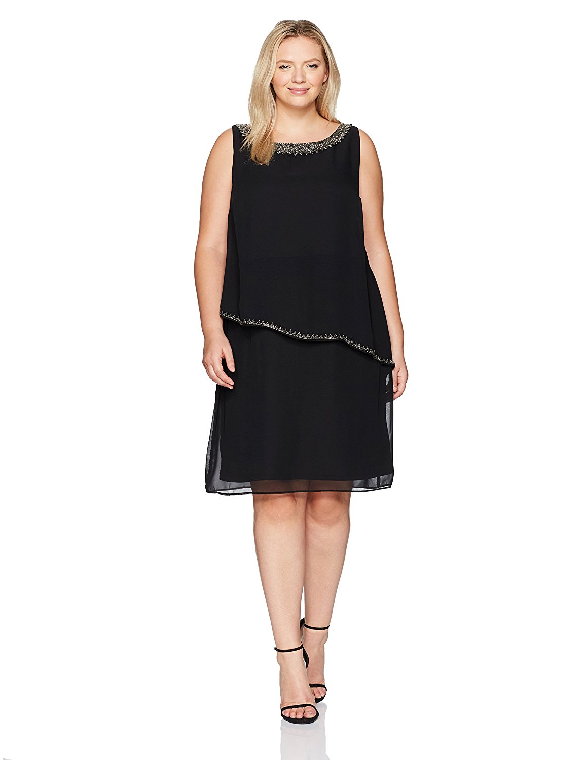 Vestido con bordados en top