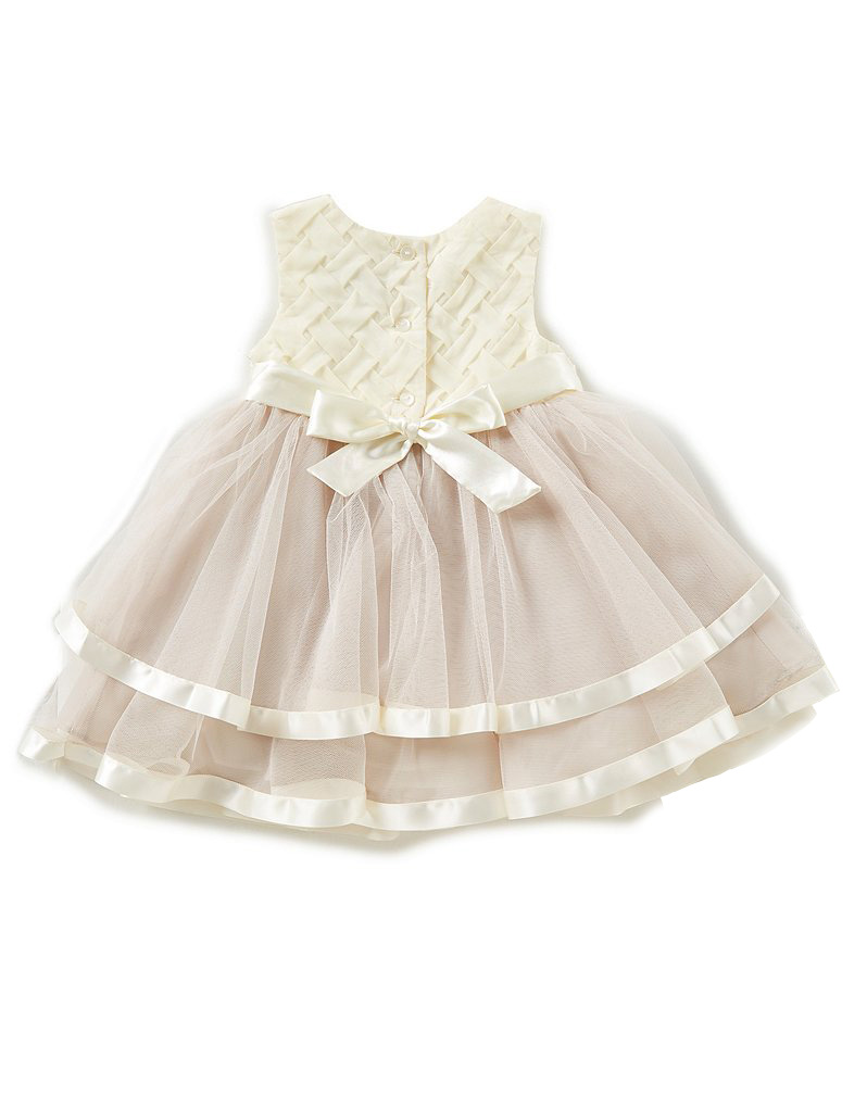 Vestido con falda en tul
