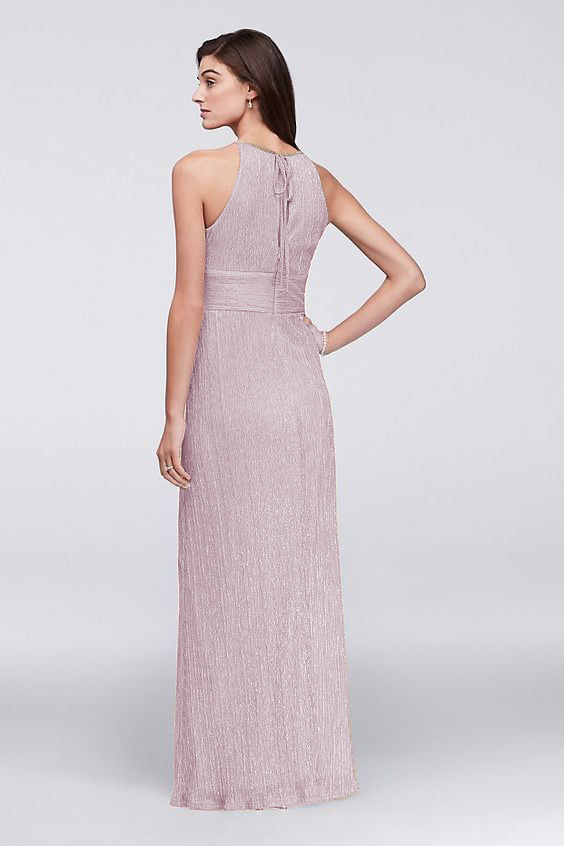 Vestido rosa con corte en cintura