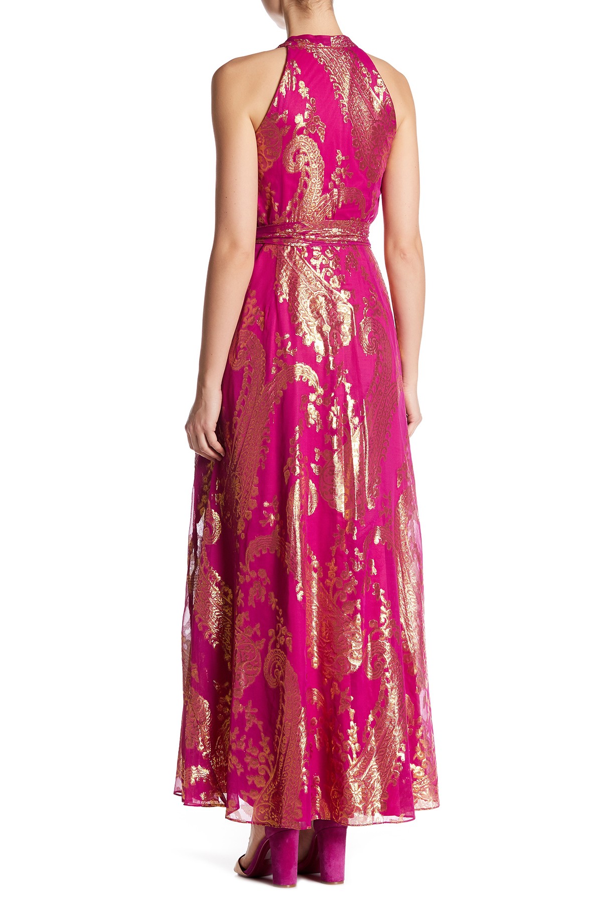 Vestido con escote cruzado y lazo