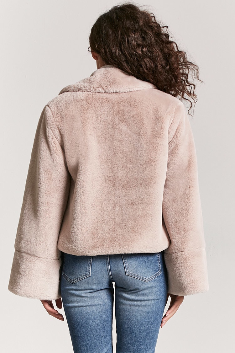 Chaqueta de piel rosa claro