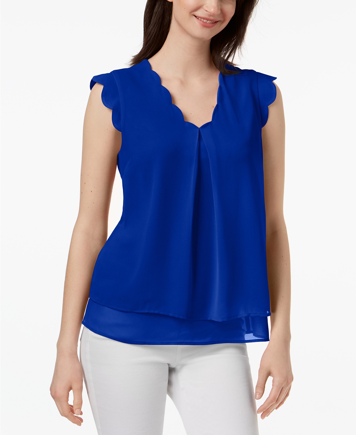 Blusa azul con detalle en escote