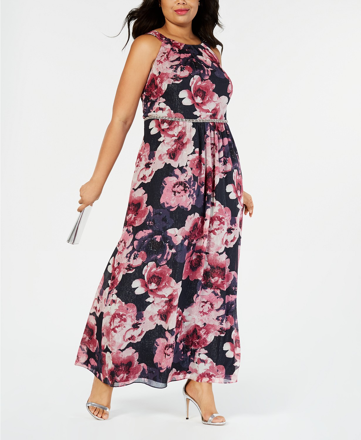Vestido floreado con bordado en cintura