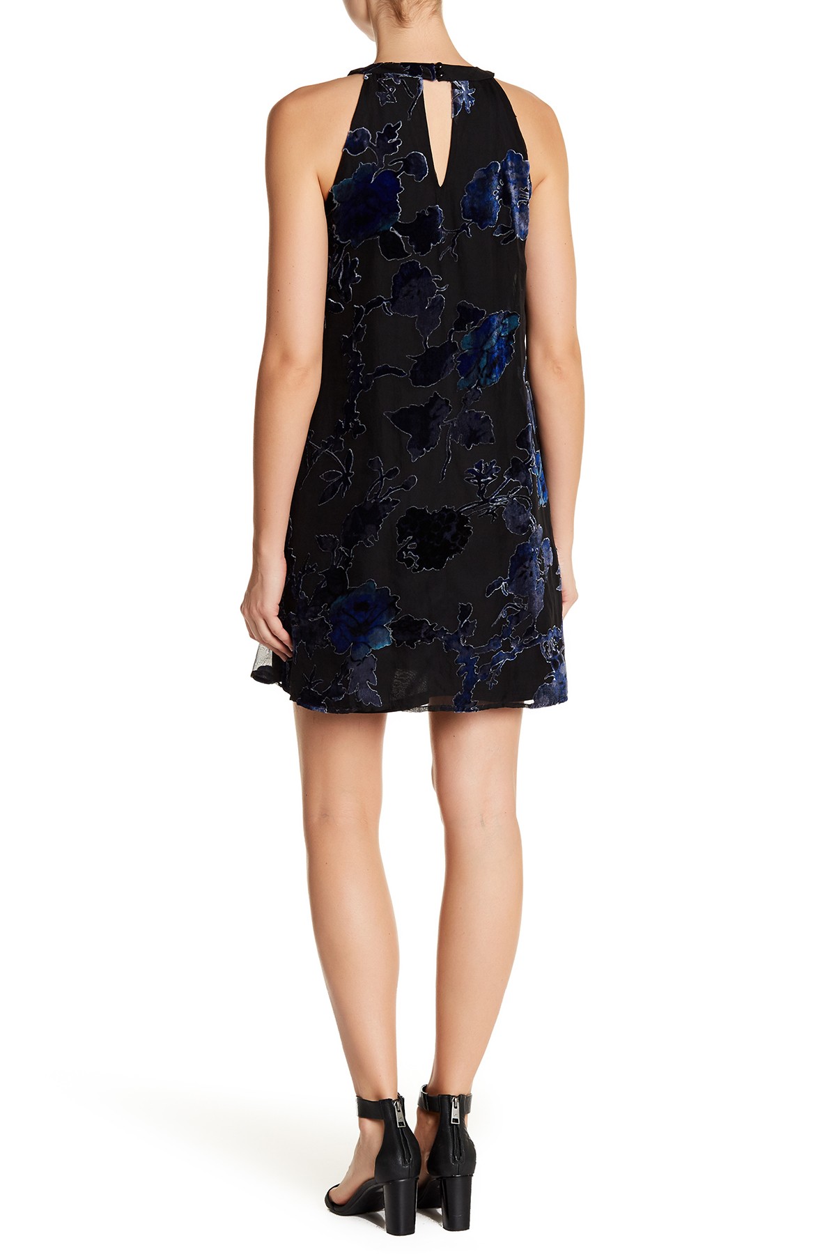 Vestido negro floreado en azul