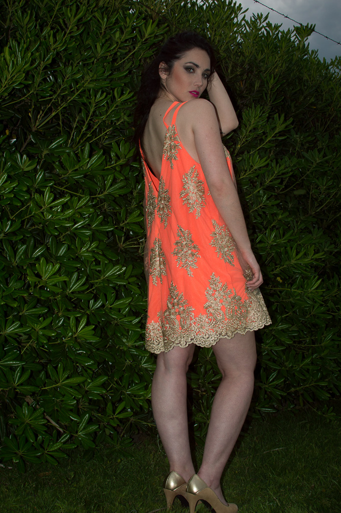 Vestido con tul bordado