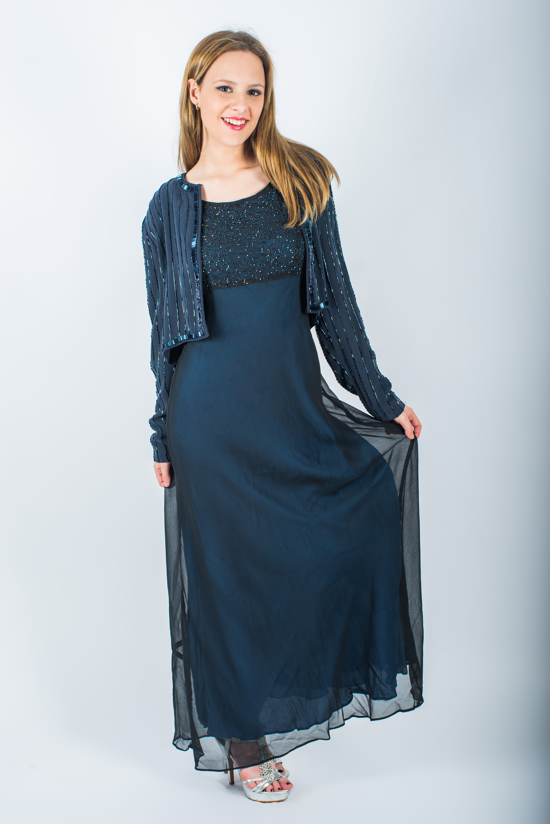 Vestido con top bordado