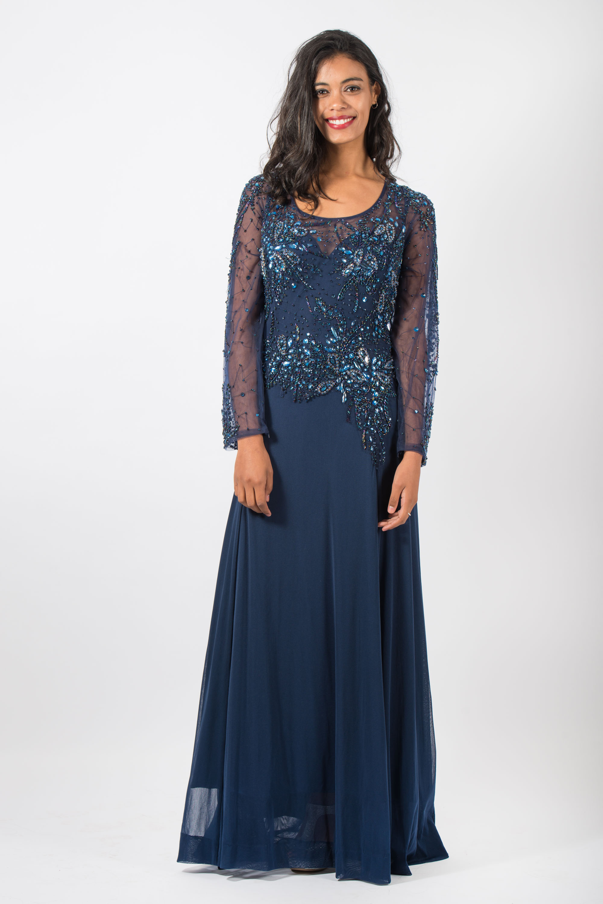 Vestido con top en gasa bordada con mangas