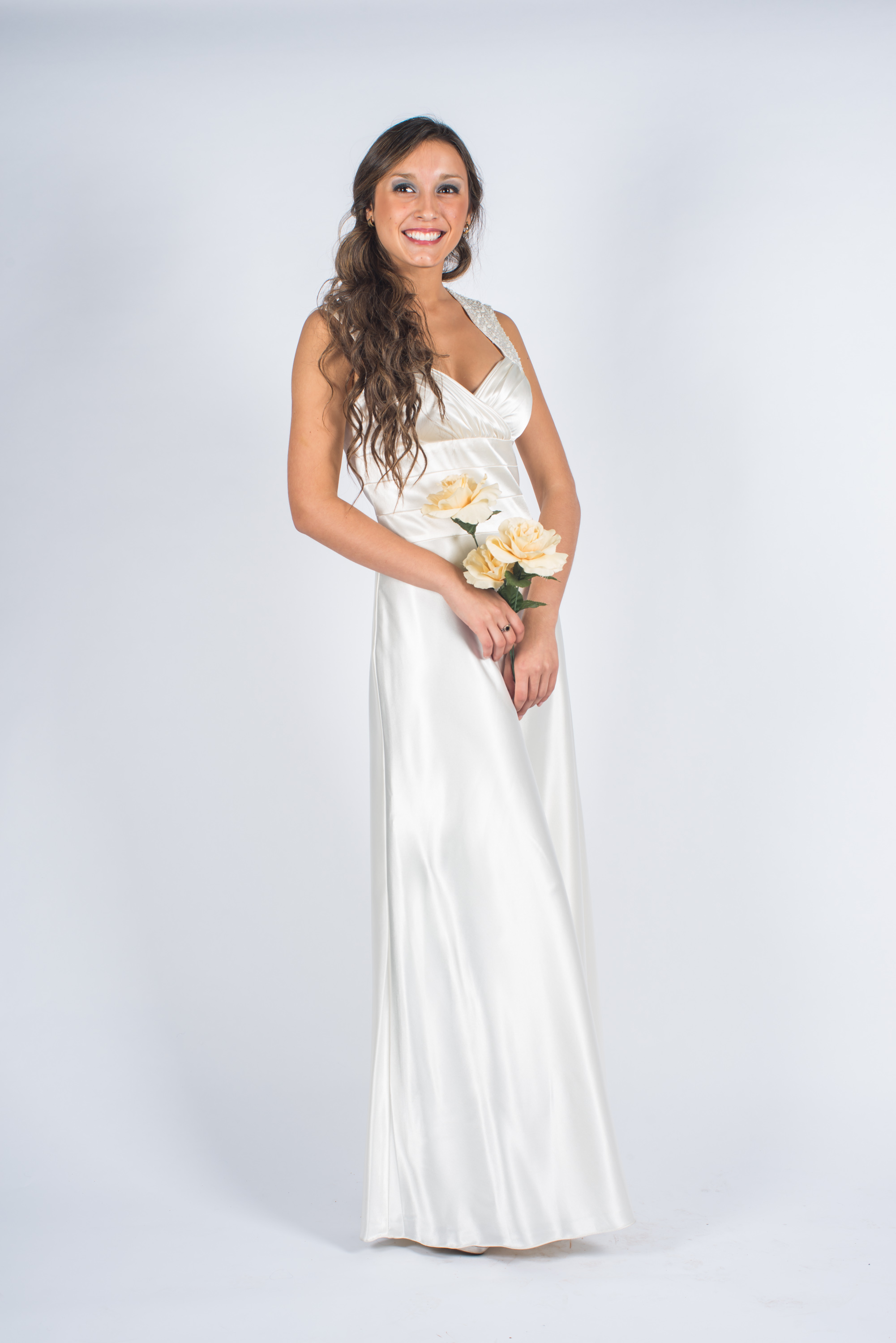 Vestido en seda con detalle en top