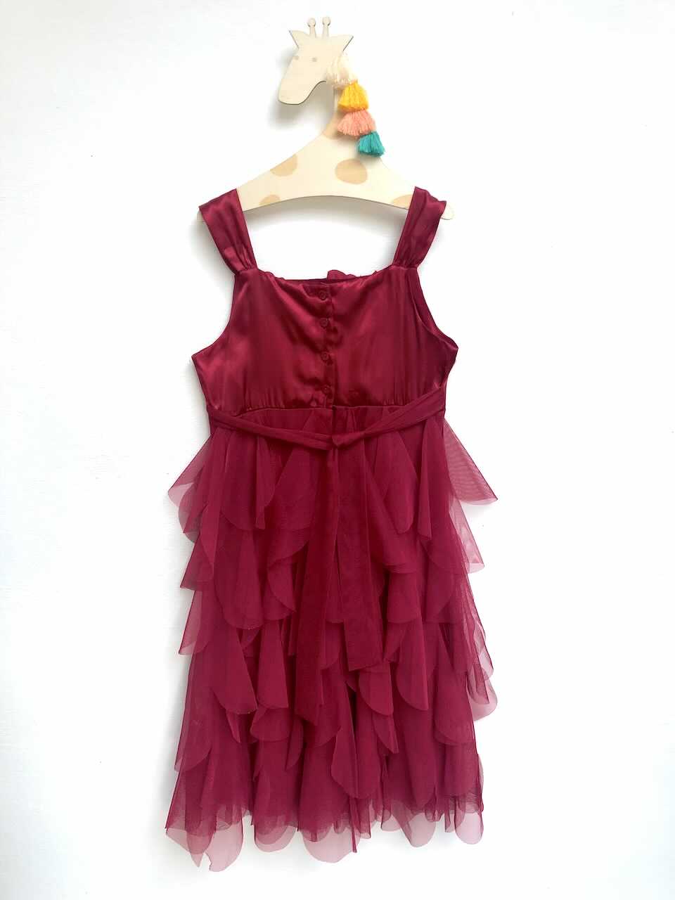 Vestido con falda en tul