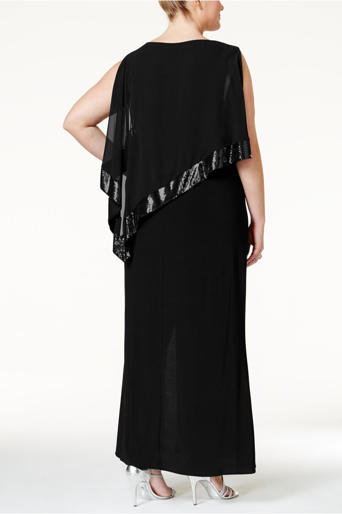 Vestido con lentejuelas y capa