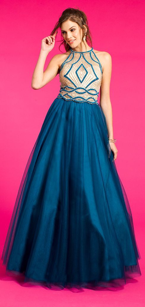 Vestido con top bordado y falda en tul