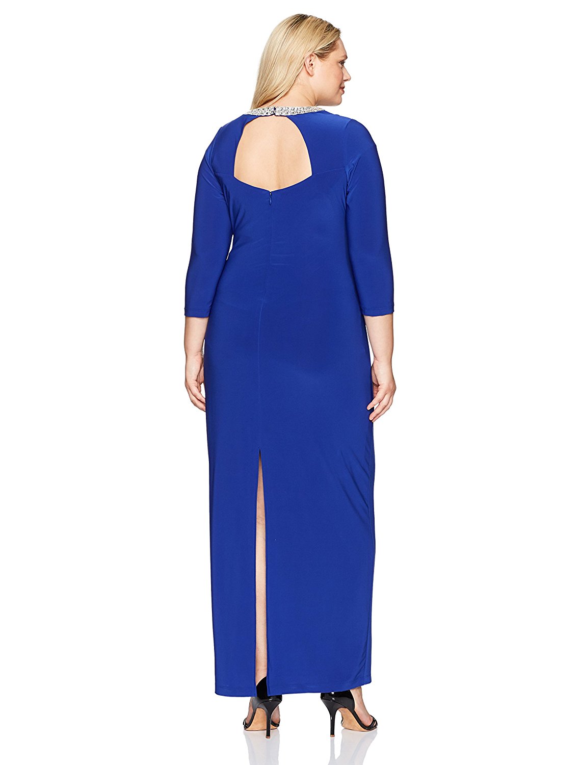 Vestido con detalle en escote y manga 3/4