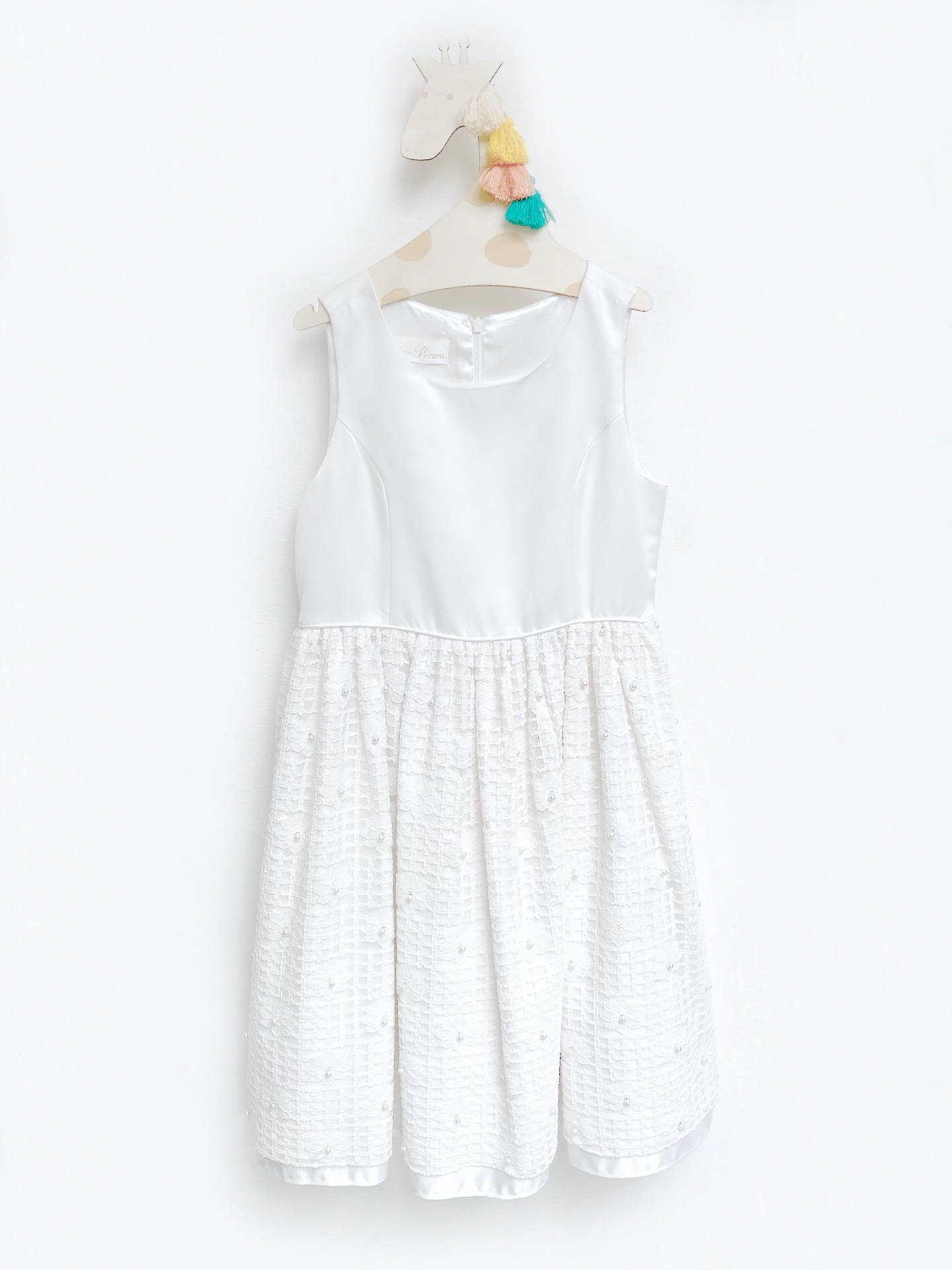 Vestido con perlas