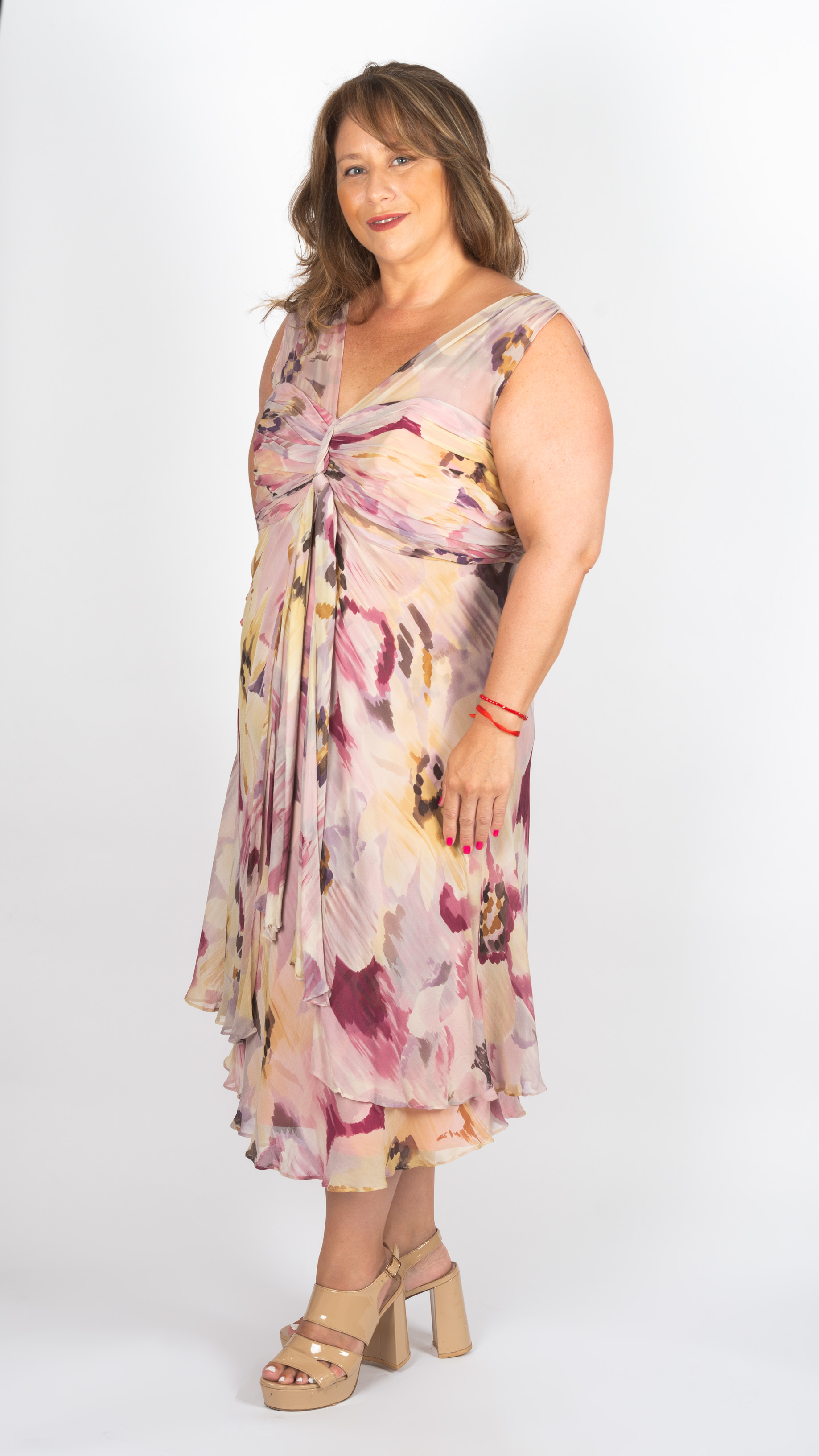 Vestido en gasa estampada con drapeado en top