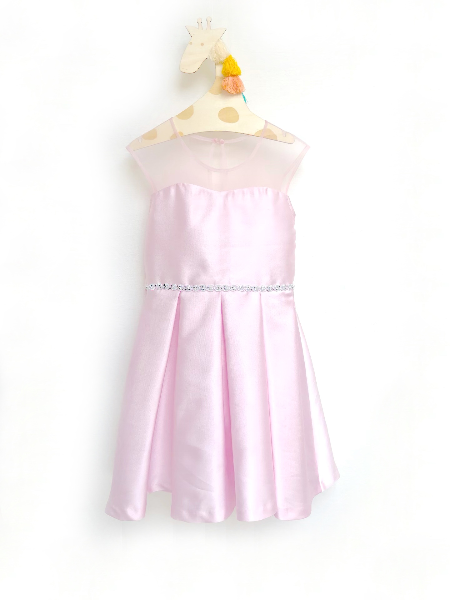 Vestido con bordado en cintura
