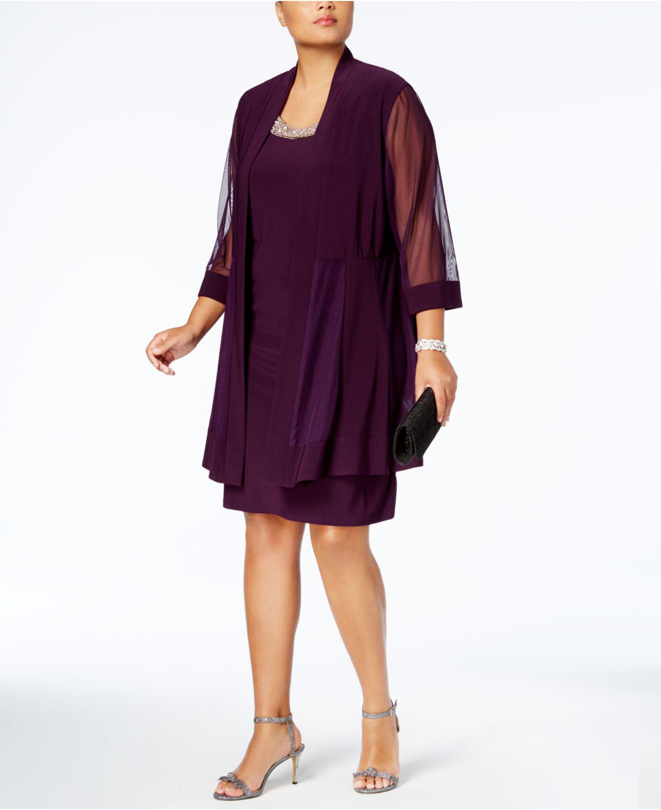 Conjunto de casaca y vestido con bordado en escote