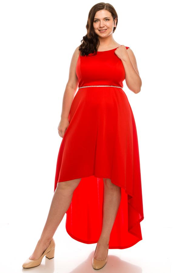 Vestido con falda asimétrica y strass en cintura