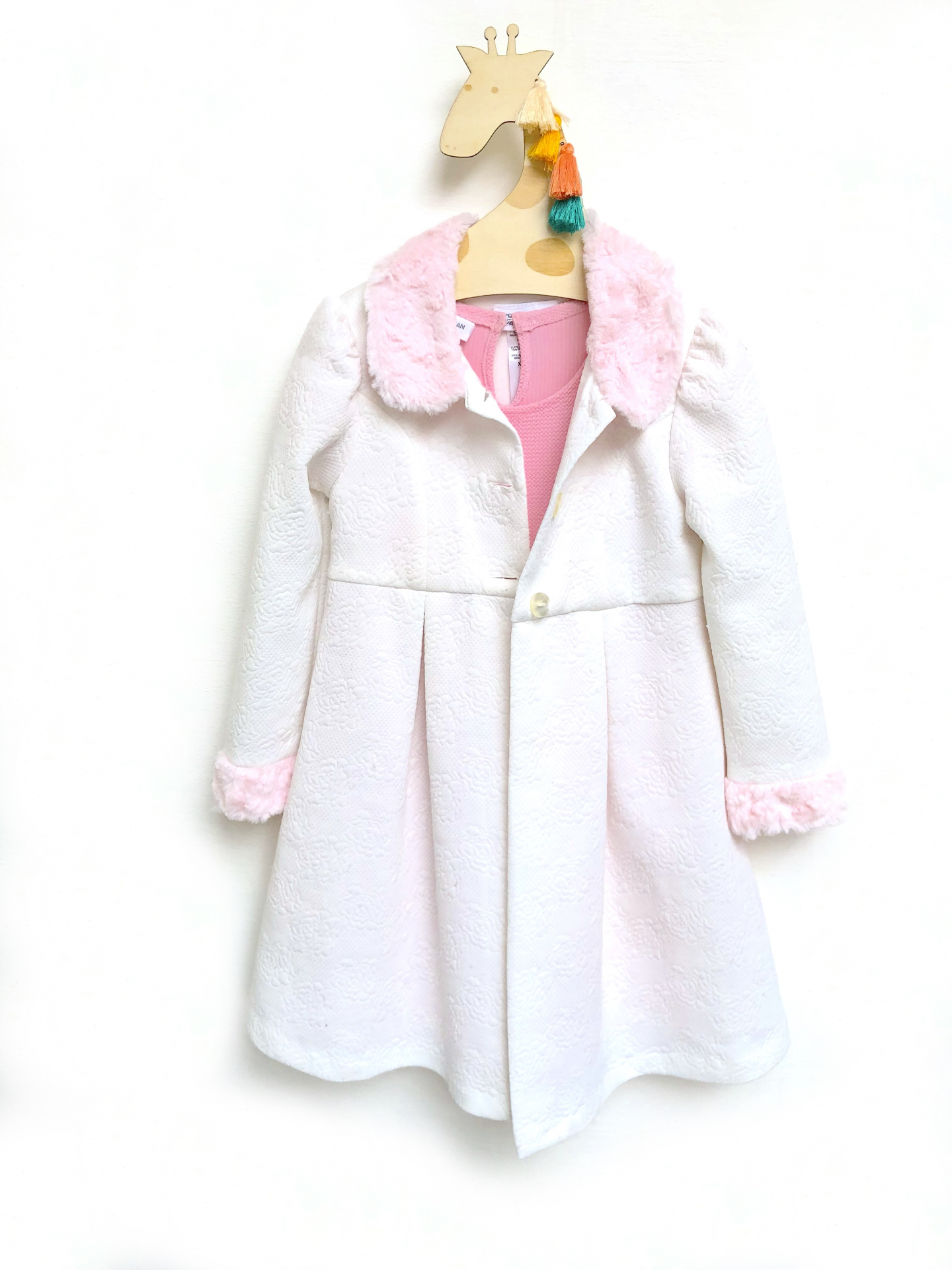 Conjunto de tapado y vestido