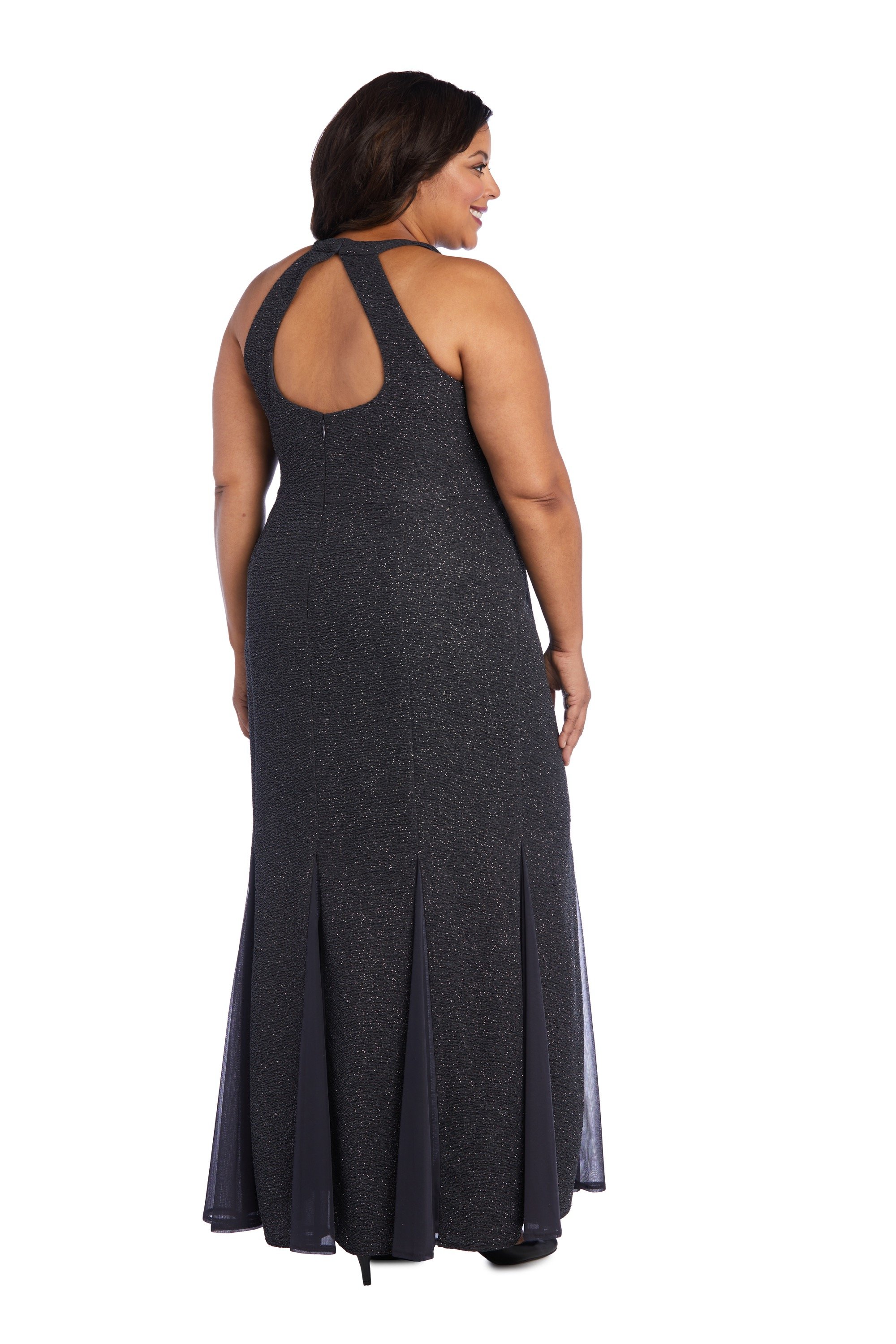 Vestido con godets en tul