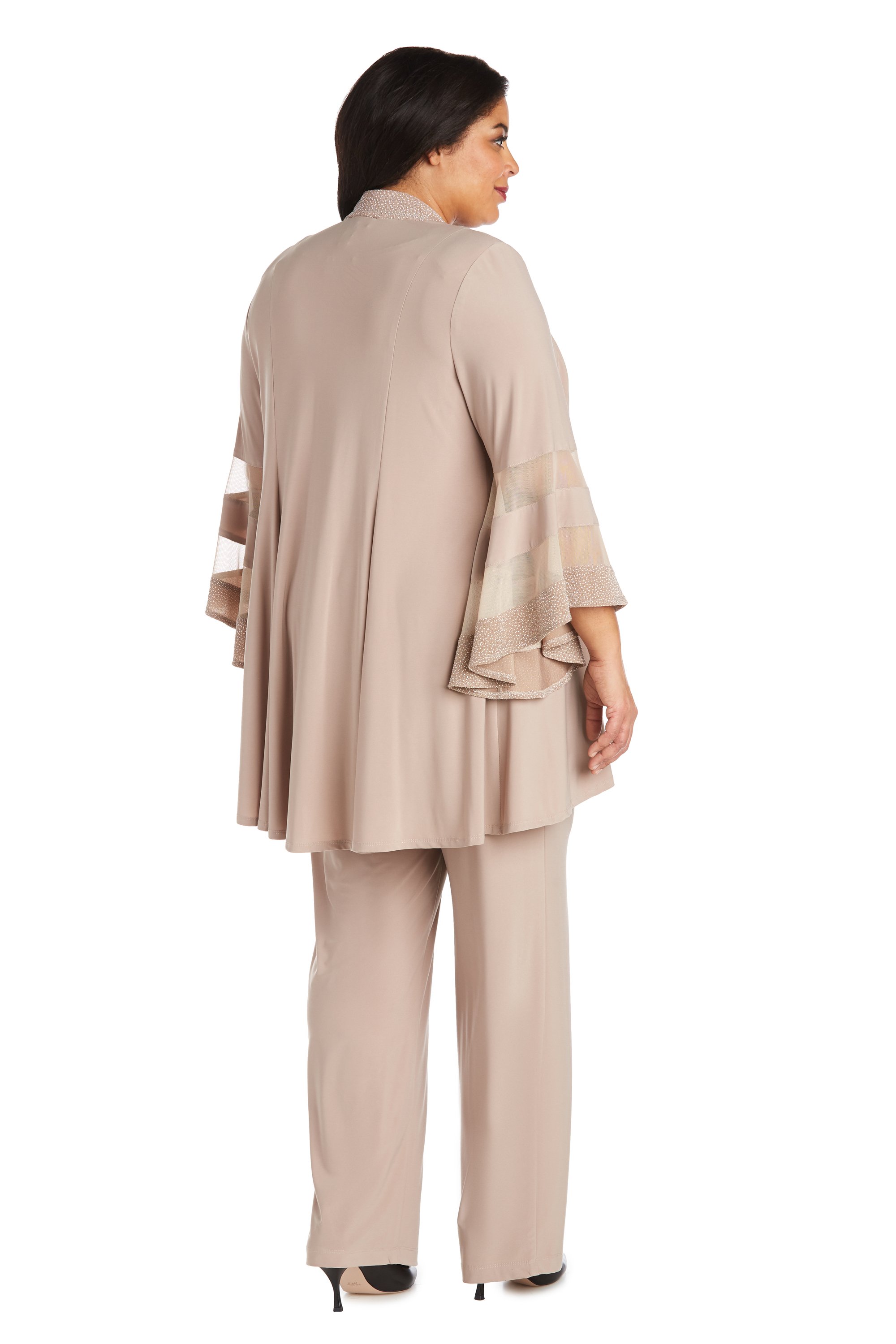 Chaqueta beige con transparencias
