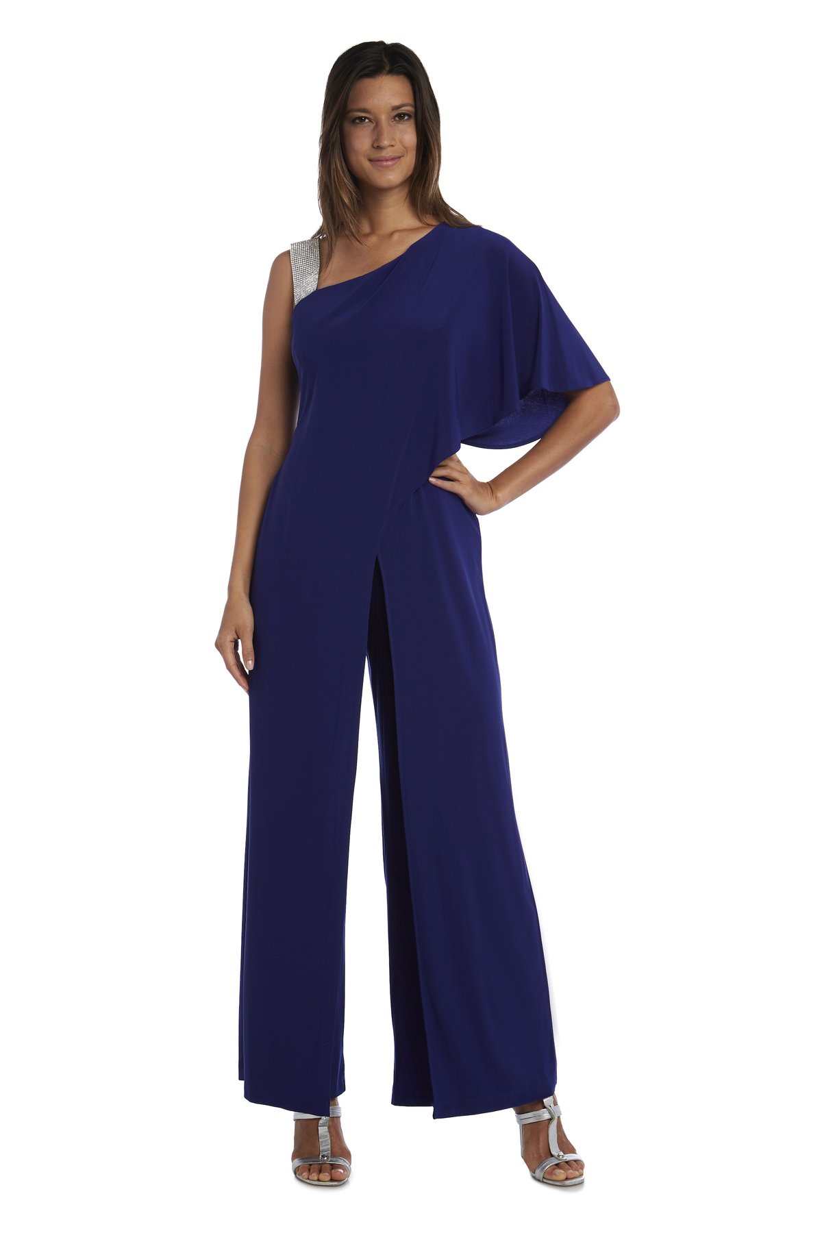 Mono azul con strass en brete y capa en costado