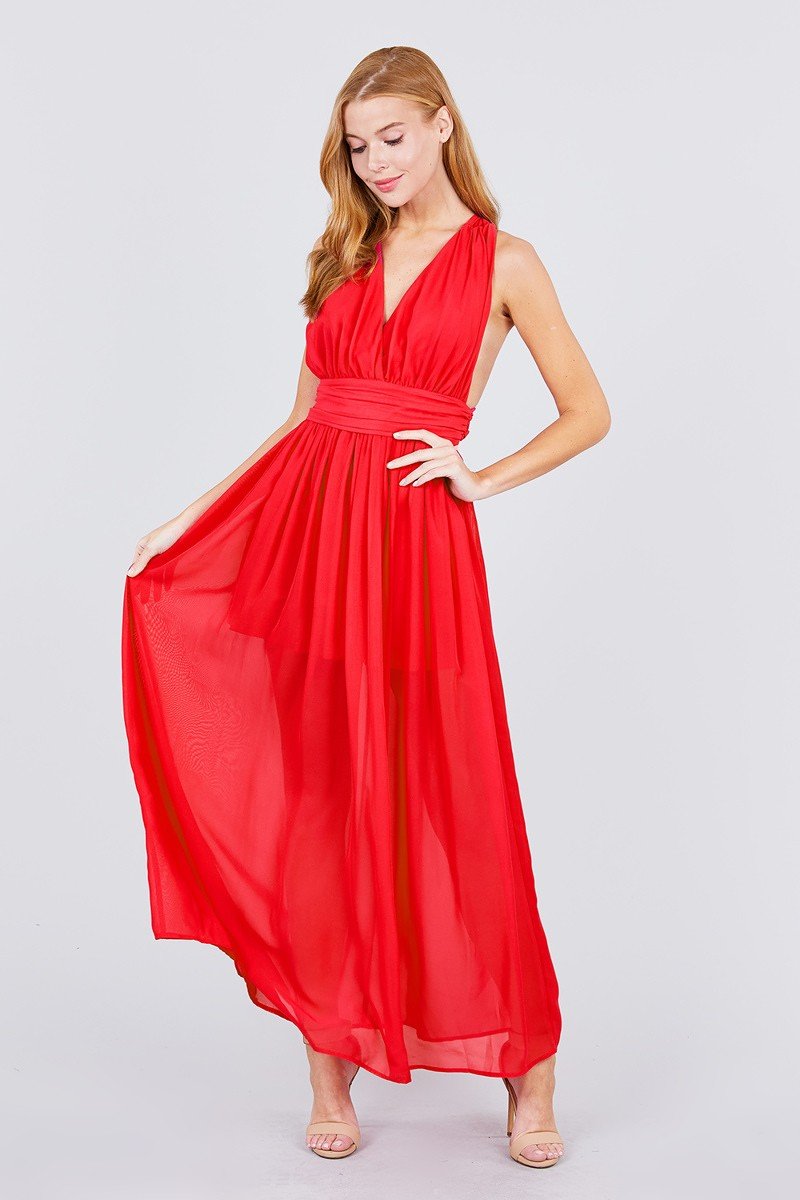 Vestido escotado con detalle en espalda