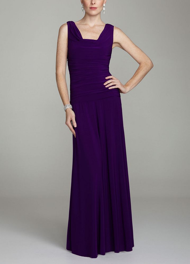 Vestido con frunces en top