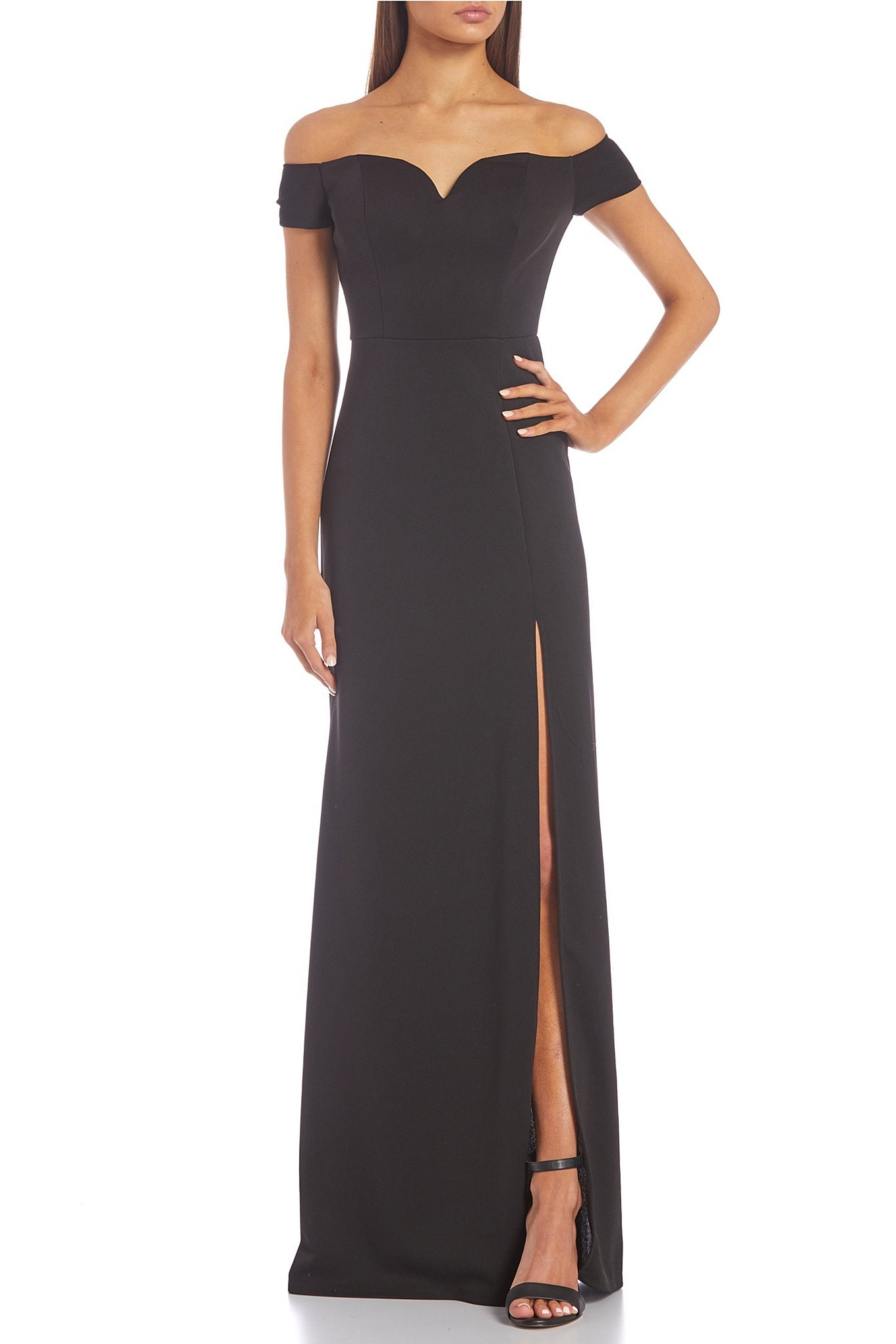 Vestido off the shoulder con tajo