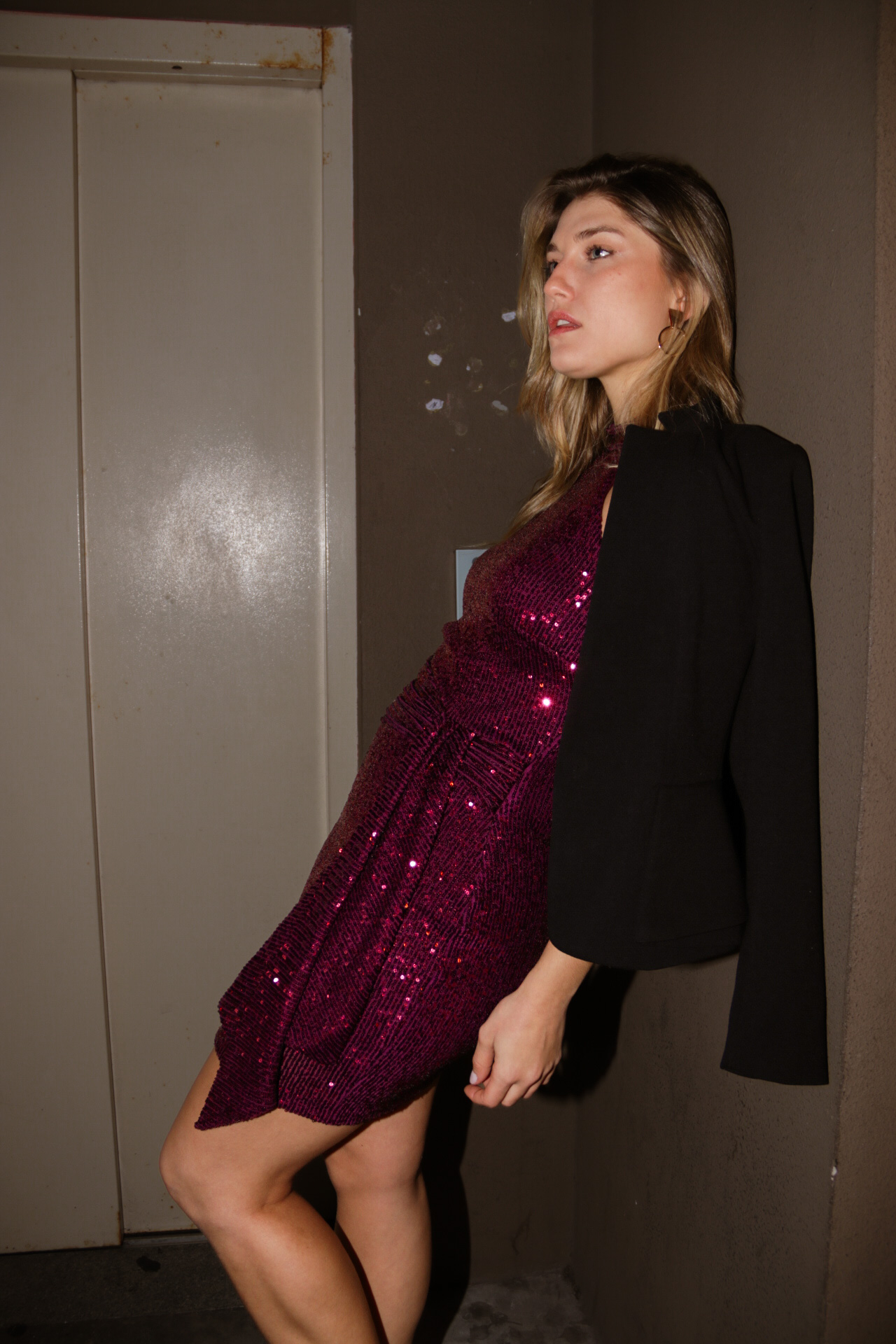 Vestido de lentejuelas cuello halter