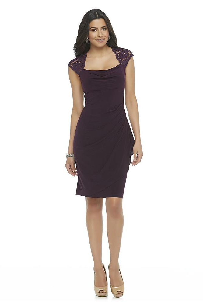 Vestido con detalle de encaje en espalda