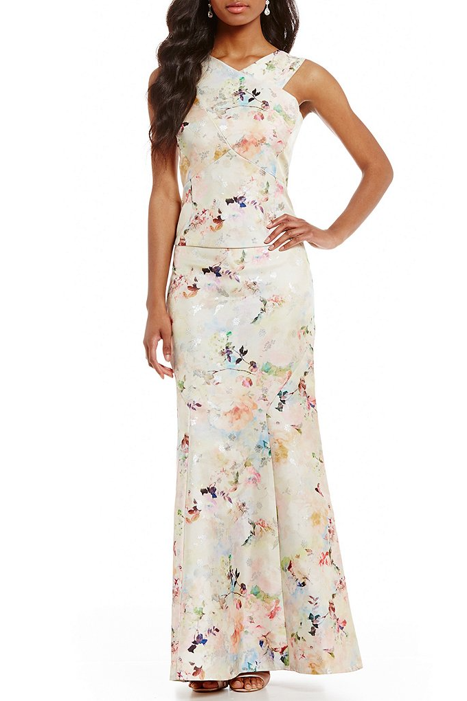 Pollera floreada larga