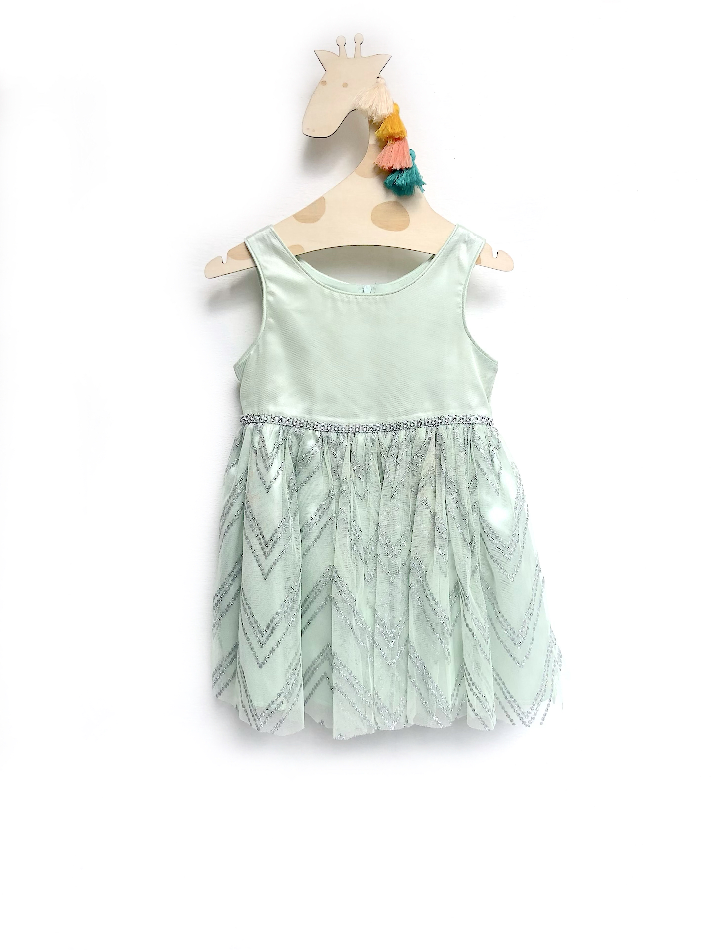 Vestido verde con falda en tul