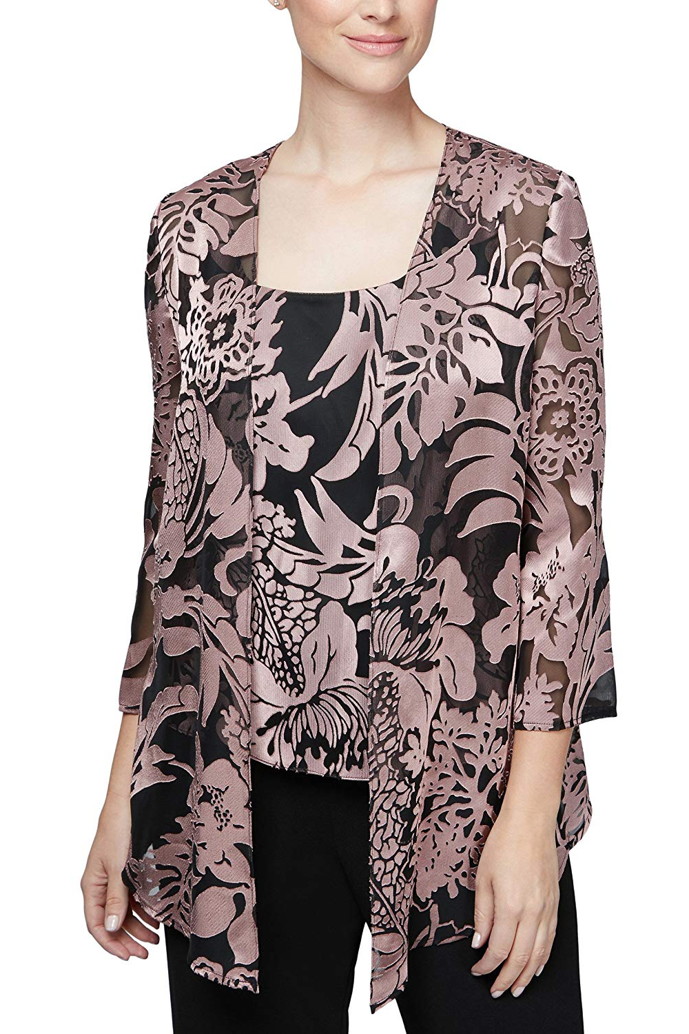 Conjunto de casaca y musculosa estampada