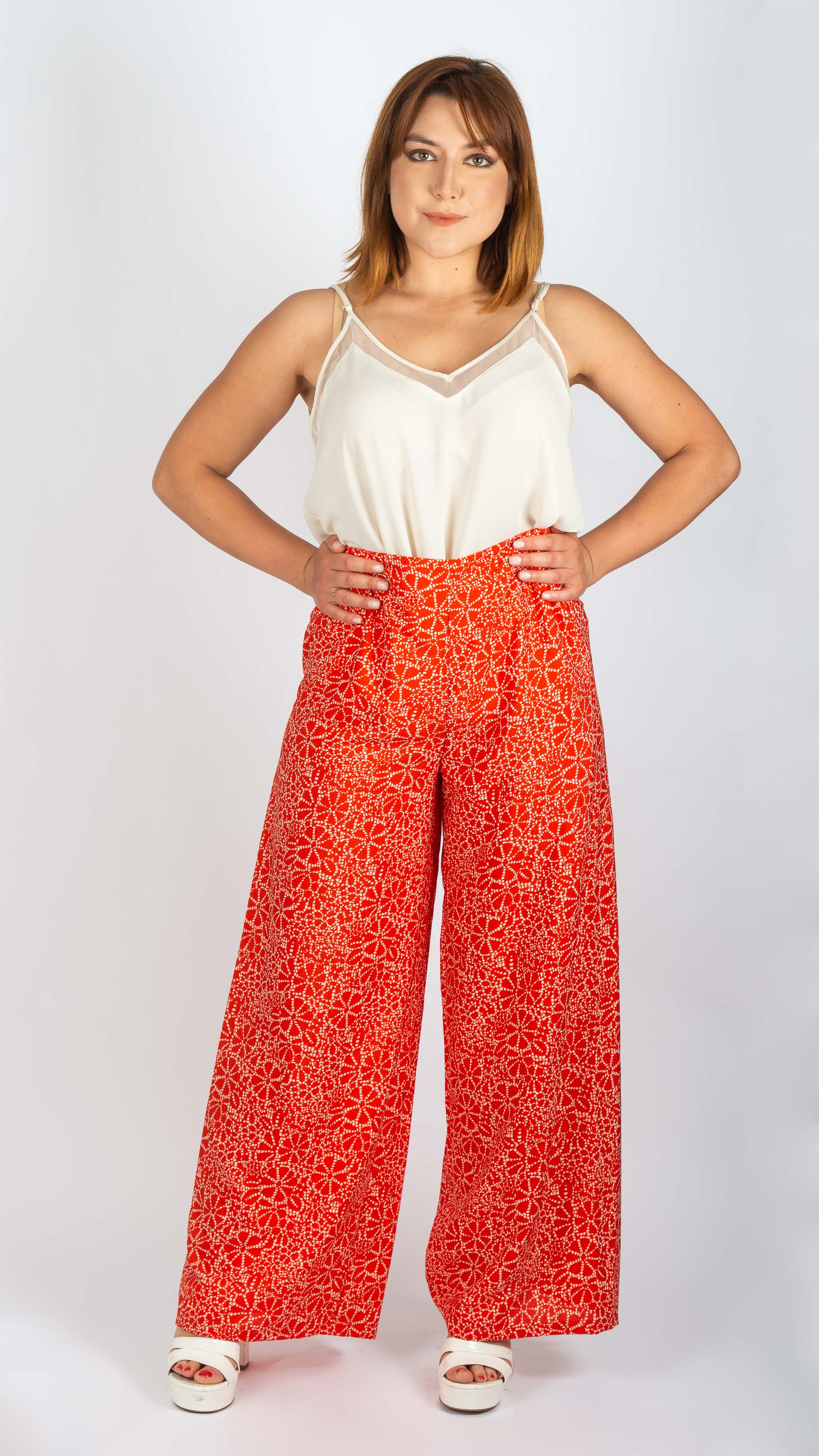 Musculosa con transparencia en escote