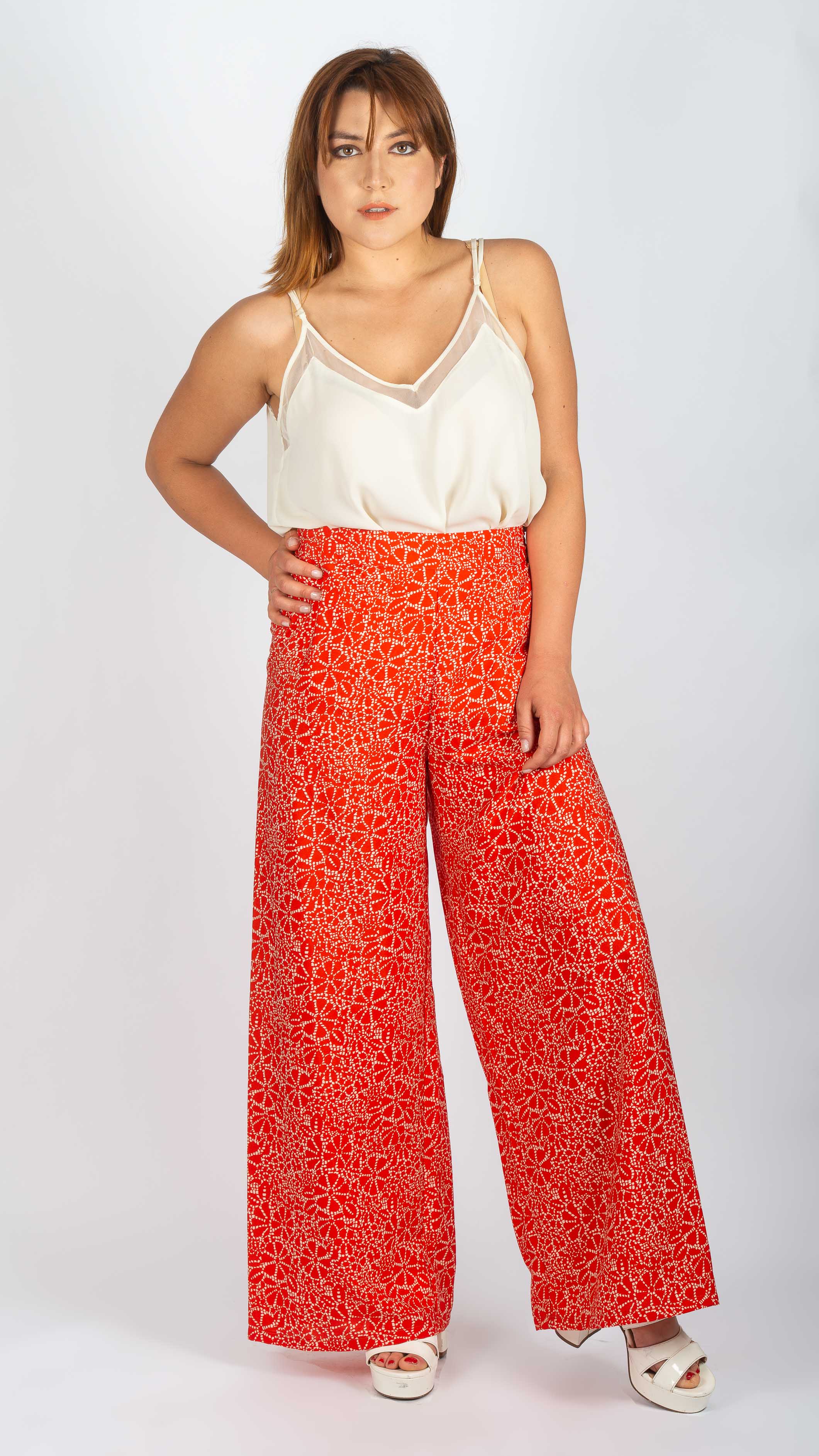 Musculosa con transparencia en escote
