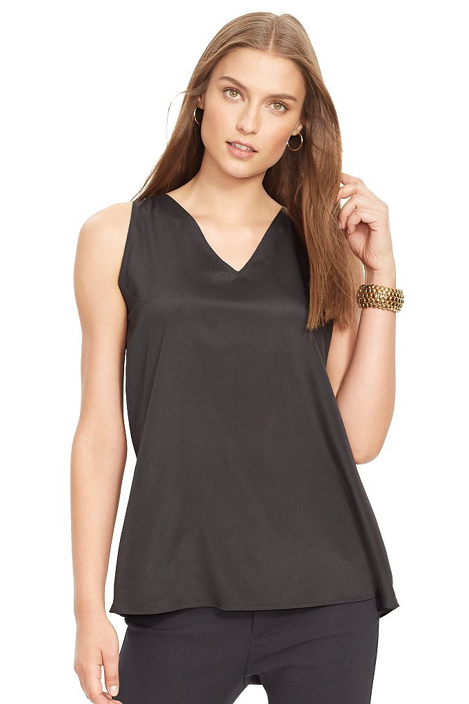 Blusa negra con detalle en espalda