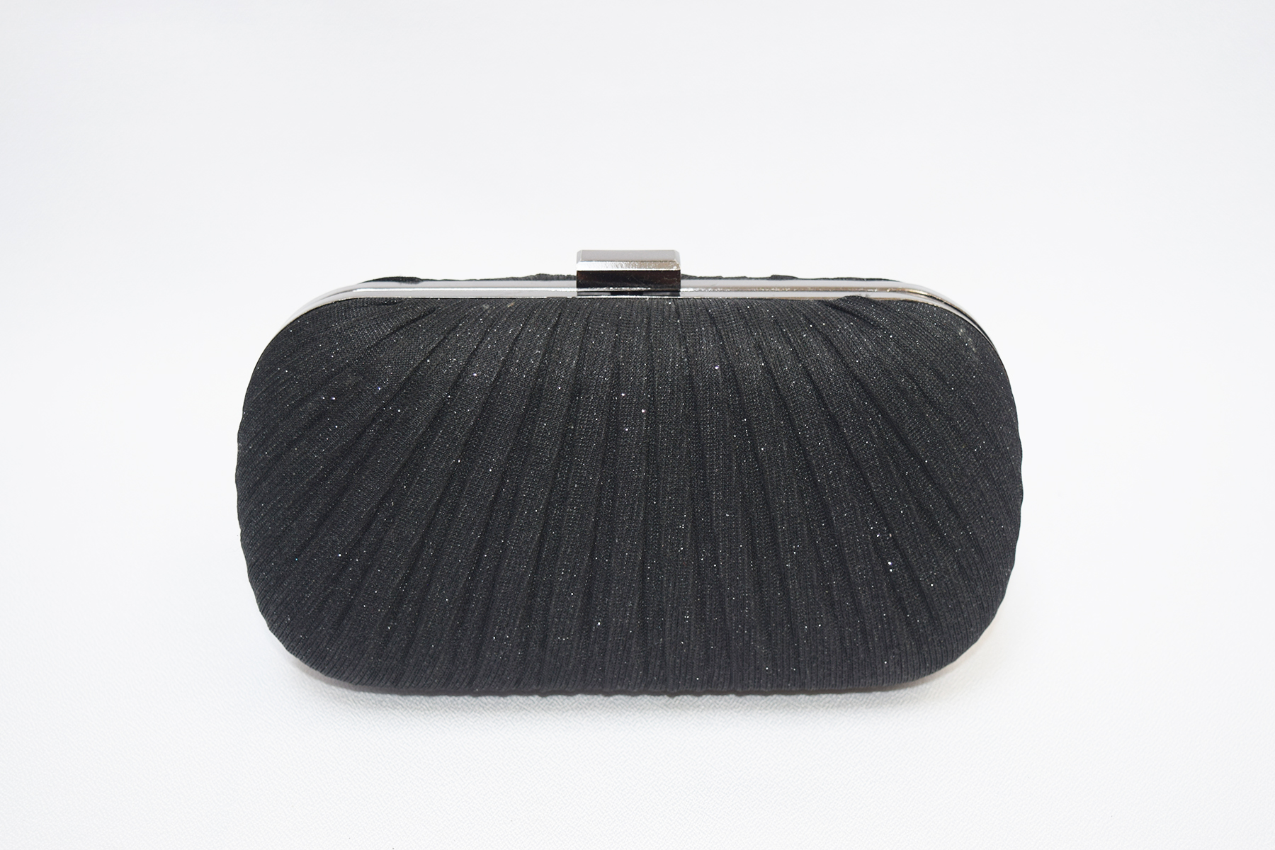 Clutch negro drapeado