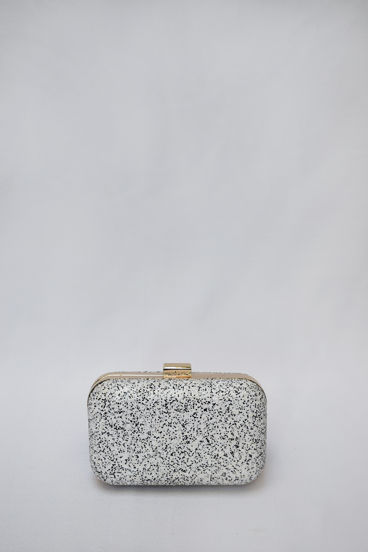 Clutch glitter blanco y negro