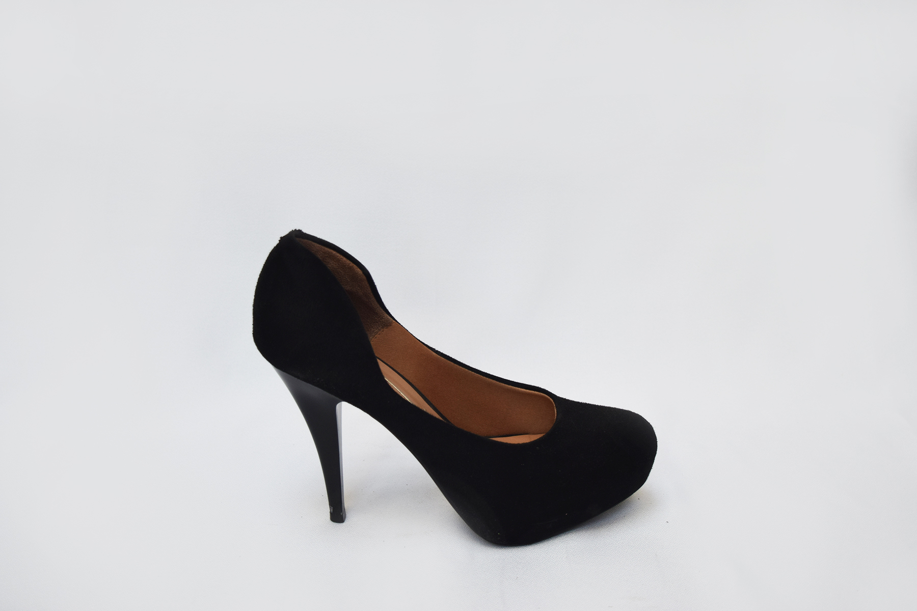 Zapatos cerrados en gamuza