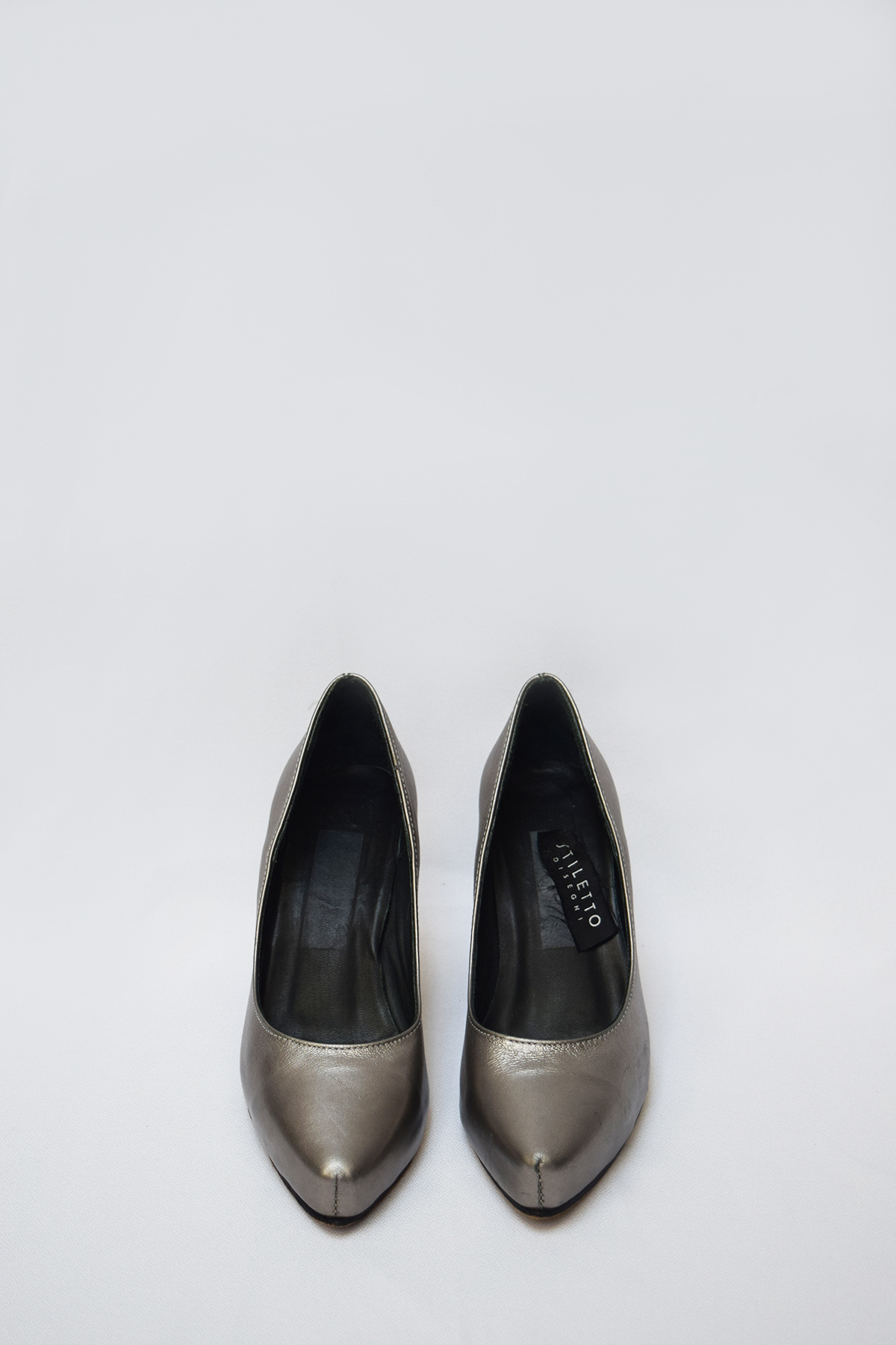 Zapatos en punta peltre