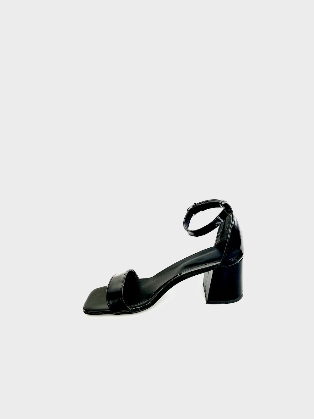 Sandalias de charol