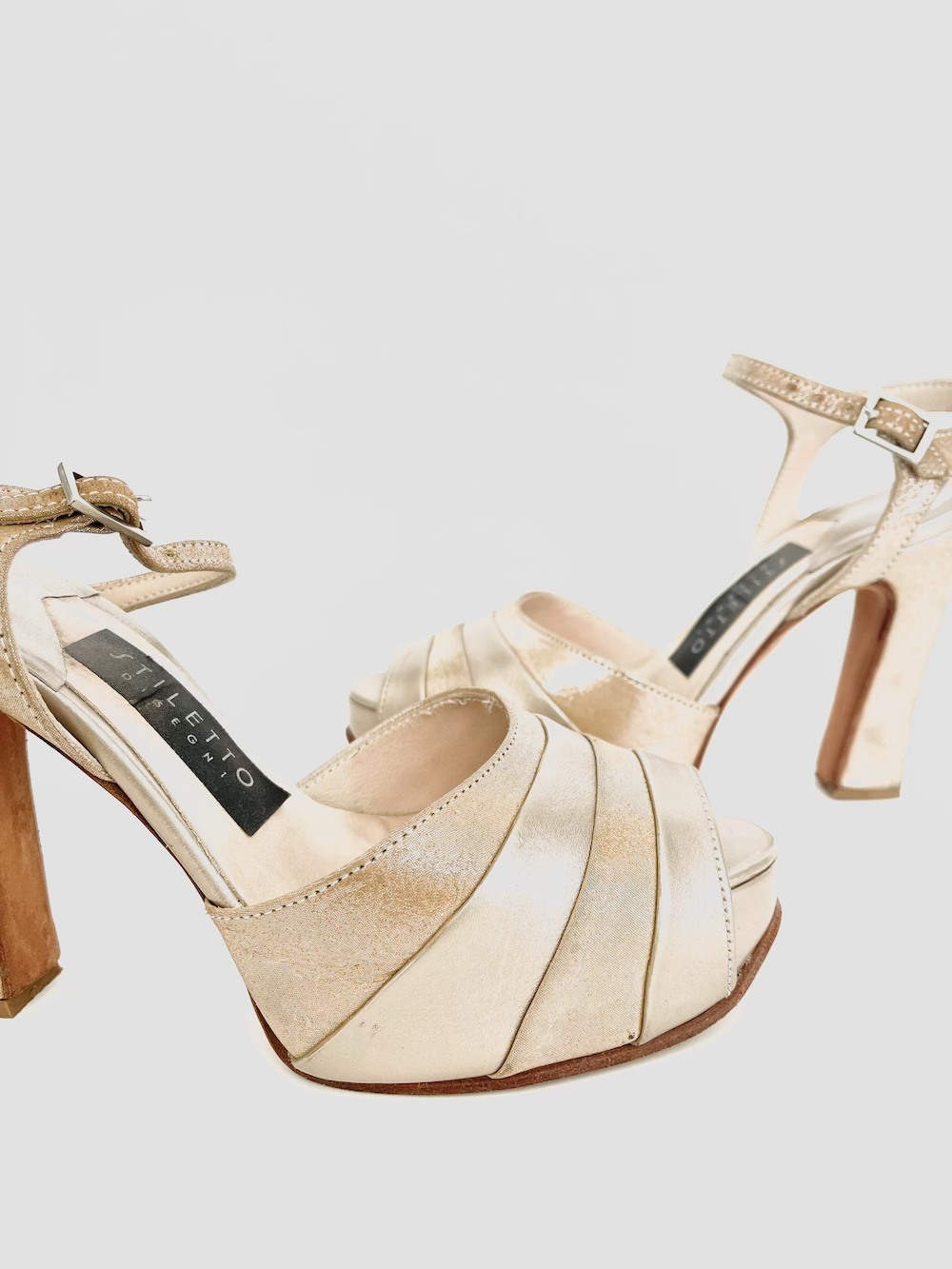 Sandalias doradas