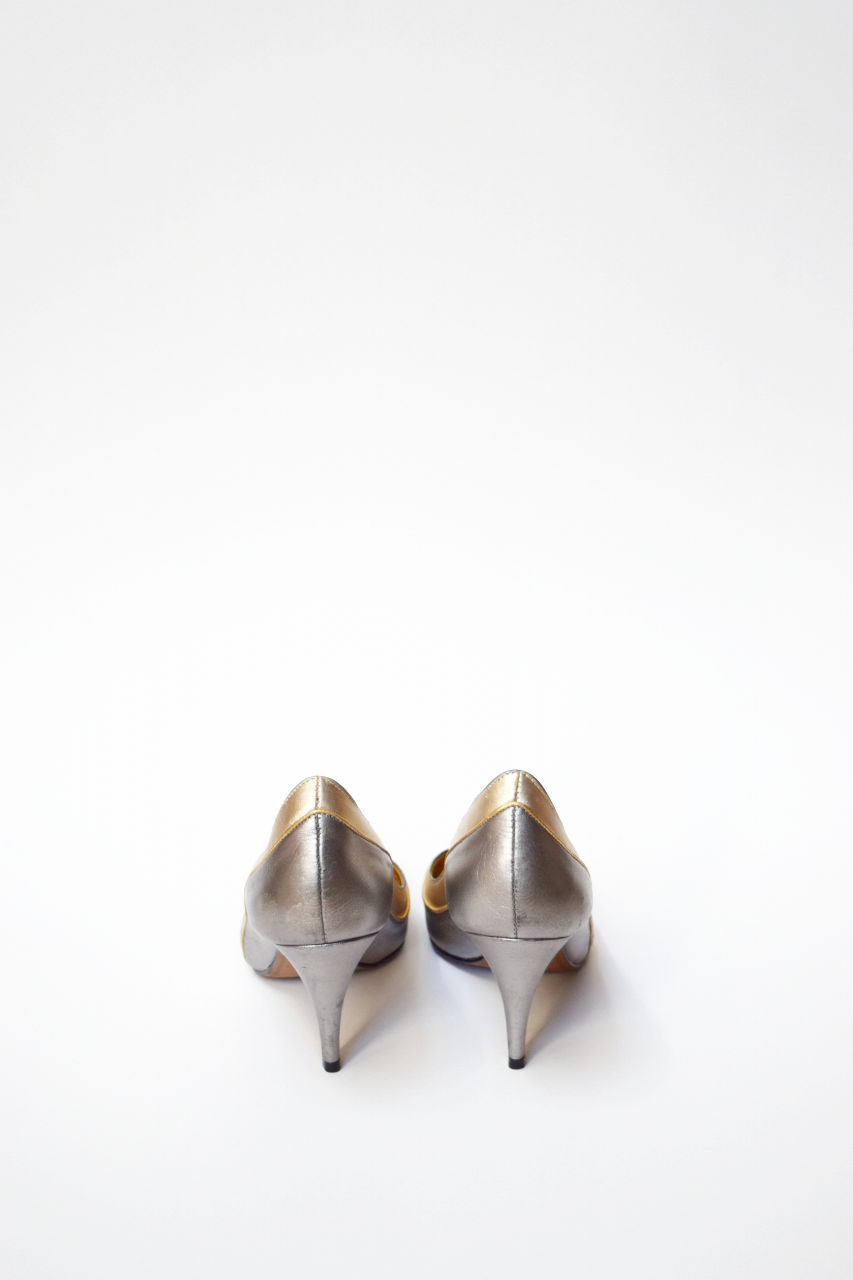 Zapatos en punta en dos tonos