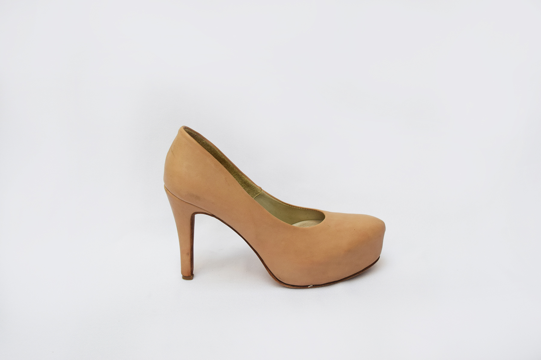Zapatos cerrados beige
