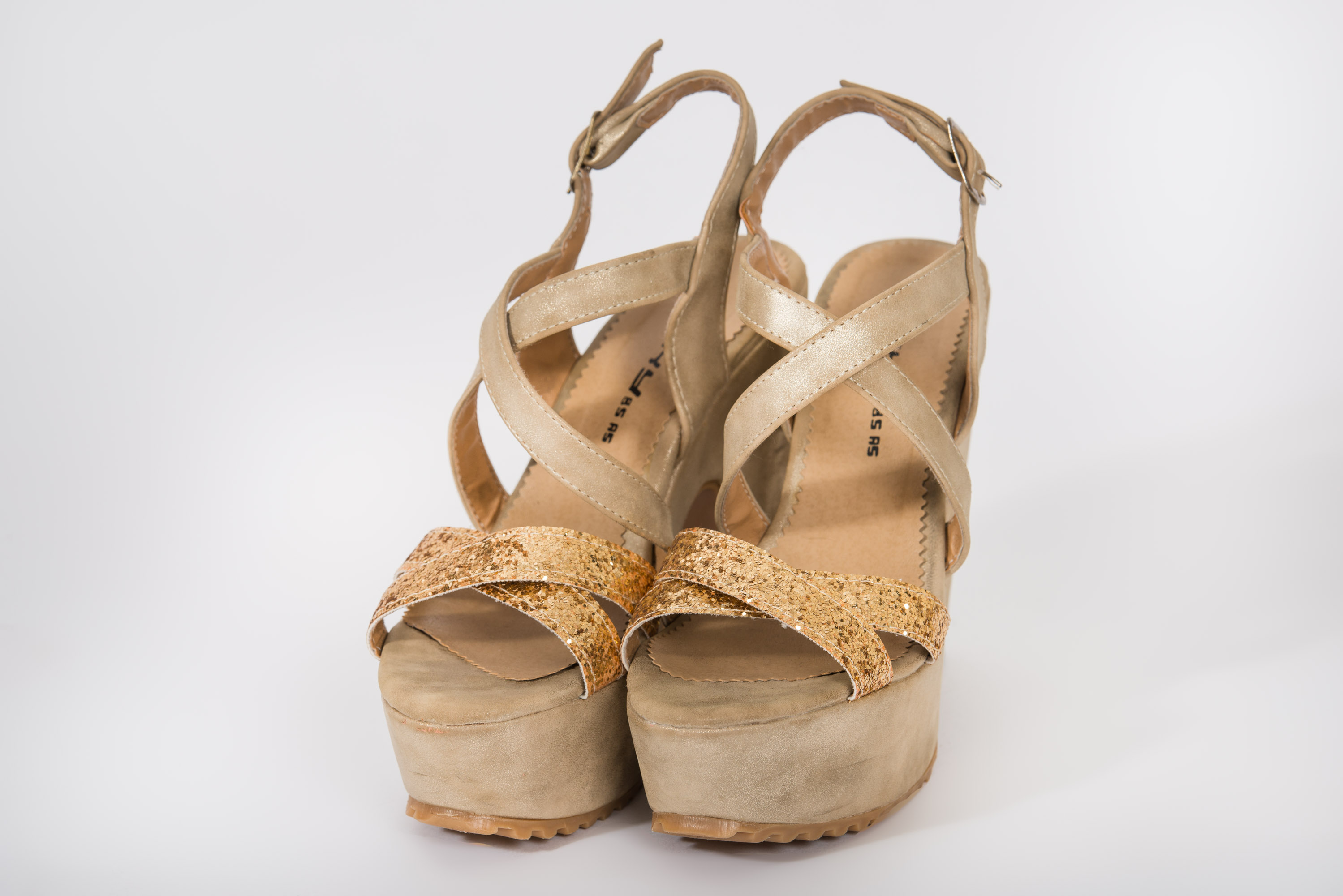 Sandalias con plataforma y taco grueso