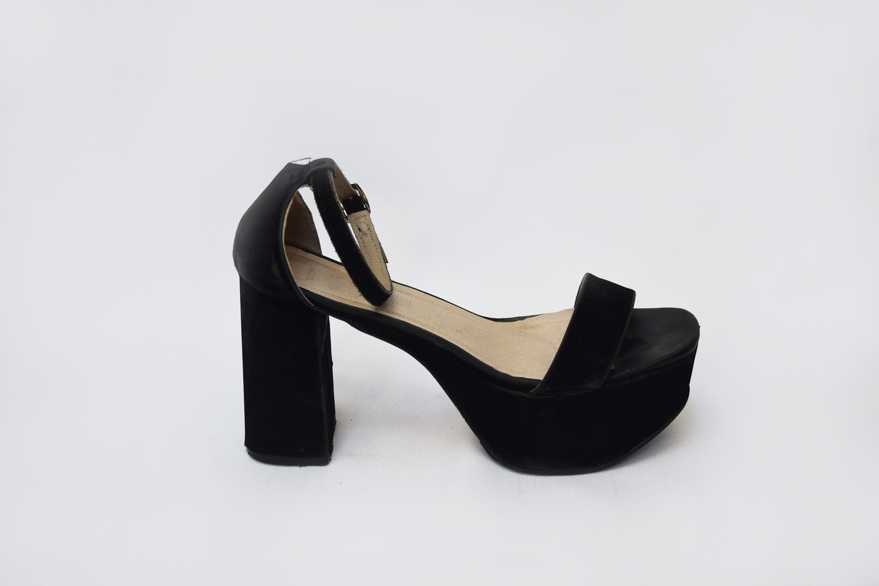 Sandalias en gamuza