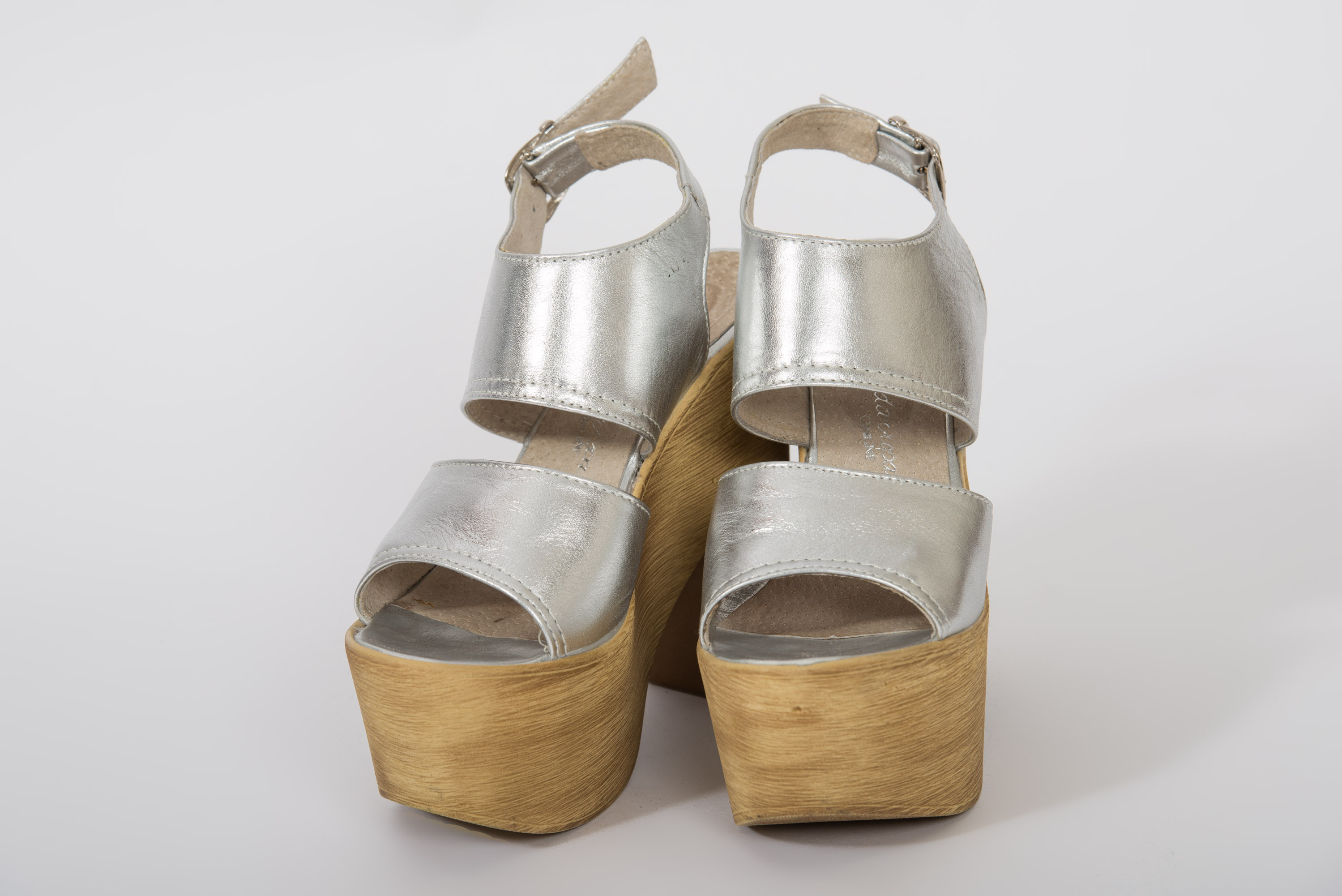 Sandalias con plataforma y taco grueso