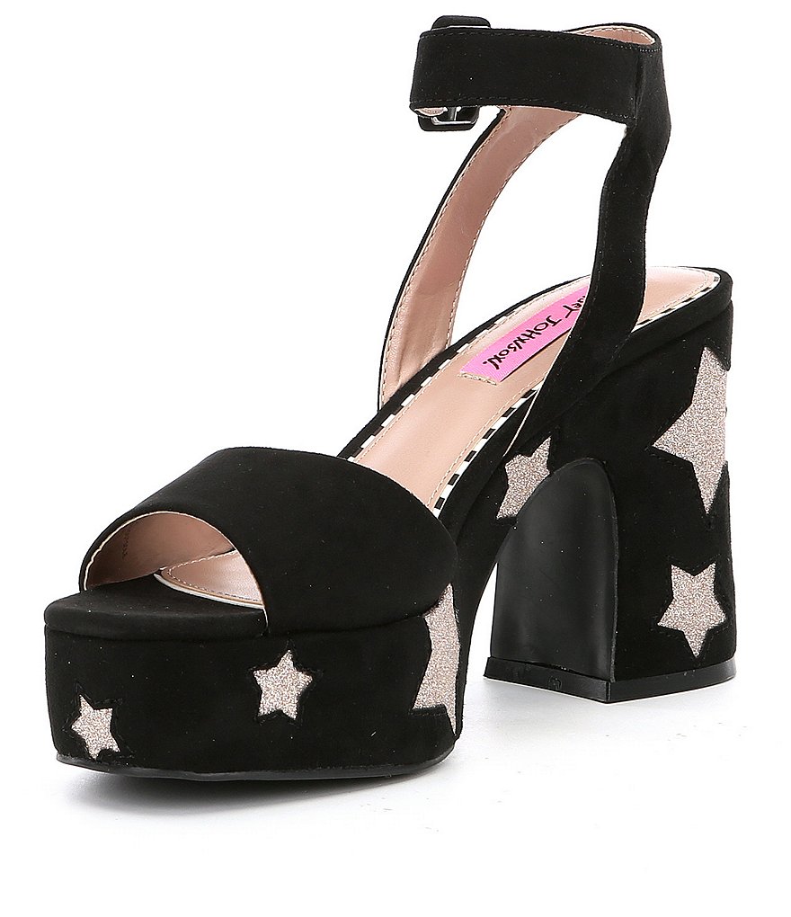 Sandalias con estrellas en plataforma