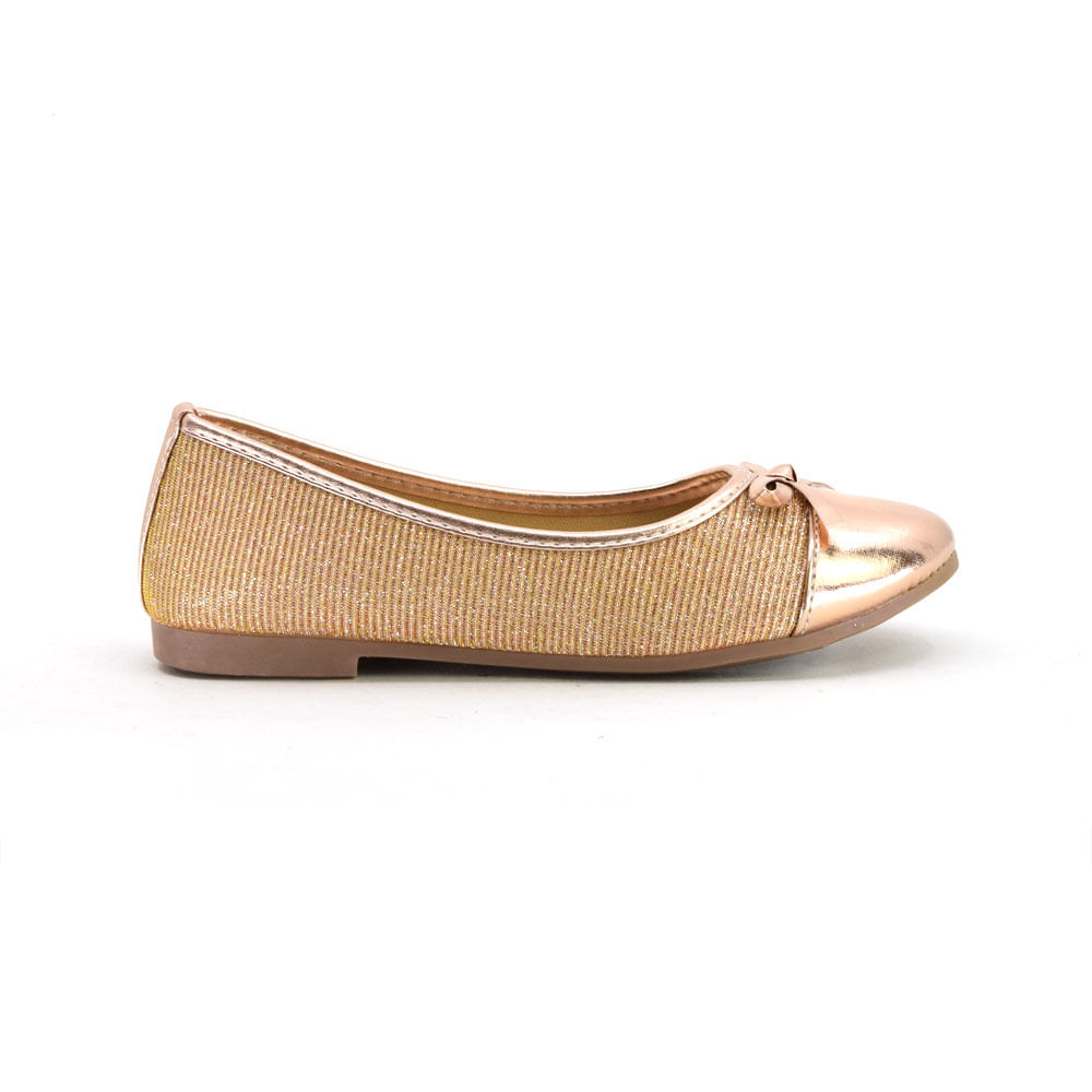 Balerina dorada